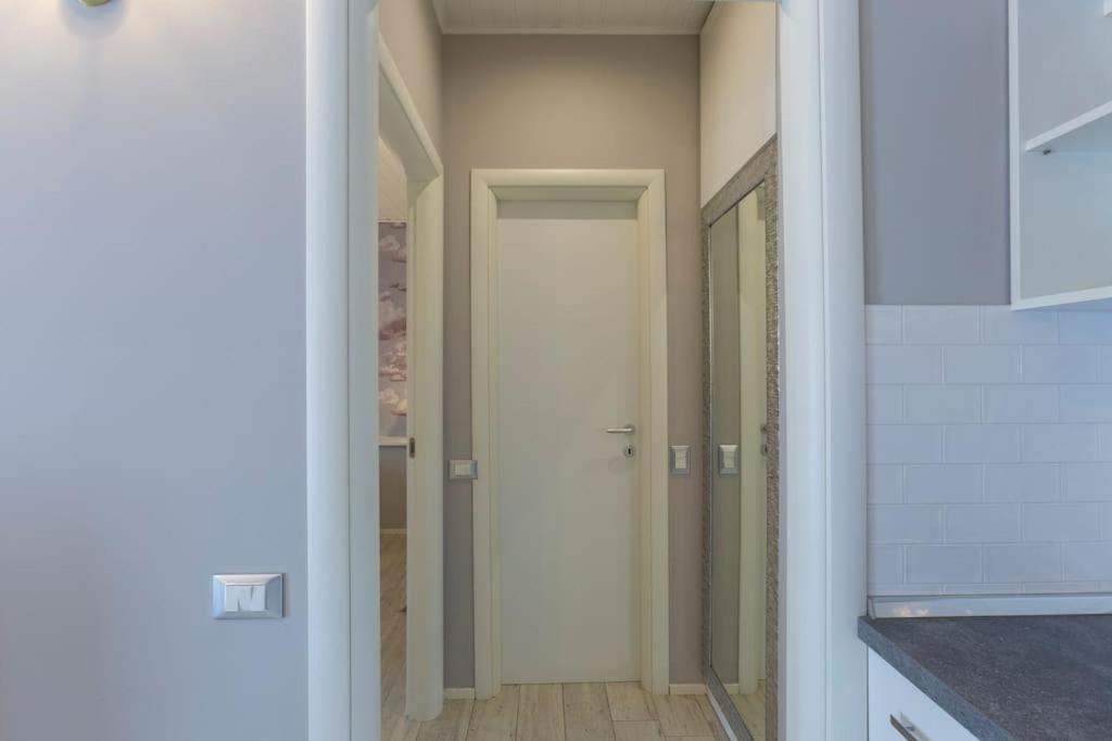 My Charming Apartments Ai Navigli-Vigevano Suite Milan Exterior photo